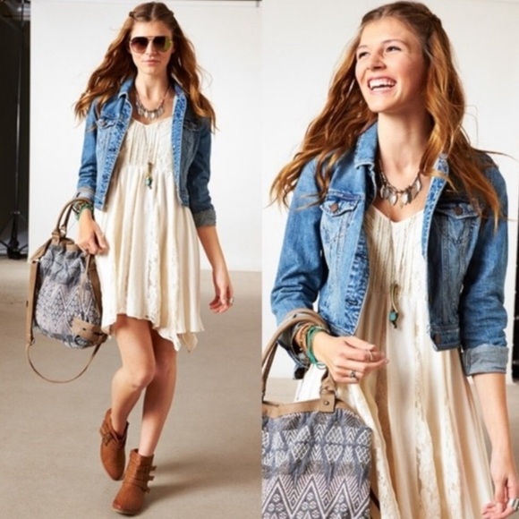 ✨American Eagle jean jacket✨ - Picture 1 of 3